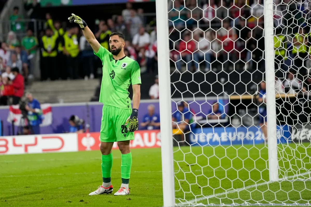 Euro 2024 - giải đấu của những thủ môn xuất sắc - Ảnh 1. Euro 2024 - giải đấu của những thủ môn xuất sắc - Ảnh 1.