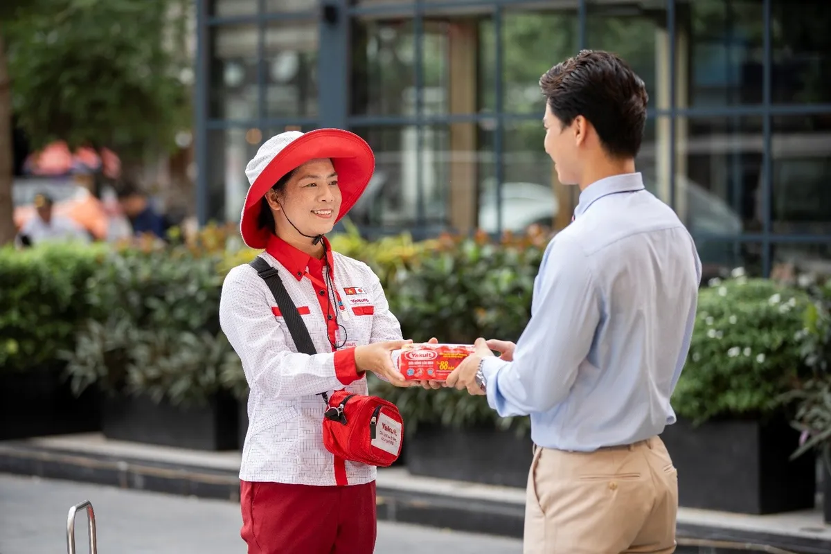 Yakult Lady: Khơi dậy những kết nối “thật giữa thế giới hiện đại - Ảnh 3.