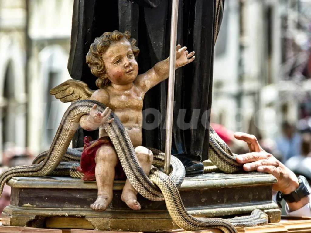 Lễ hội của những điều kỳ lạ  - Ảnh 4.