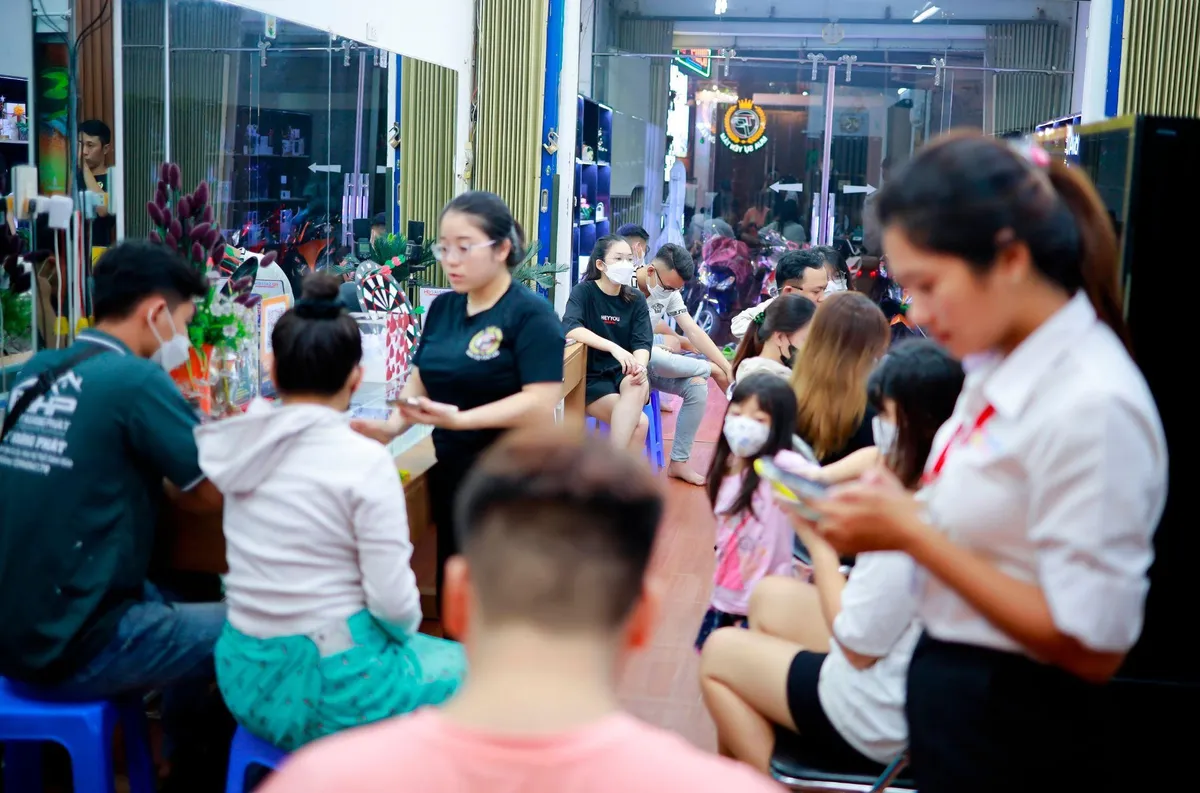 TP Shop - Cửa h&agrave;ng điện thoại uy t&iacute;n tại Bi&ecirc;n H&ograve;a - Ảnh 2.