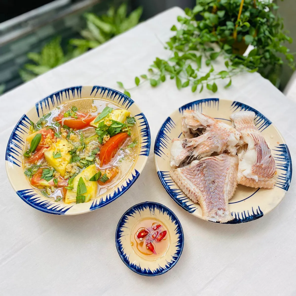 Canh chua c&aacute; di&ecirc;u hồng thơm ngon cho ng&agrave;y h&egrave; n&oacute;ng bức - Ảnh 2.