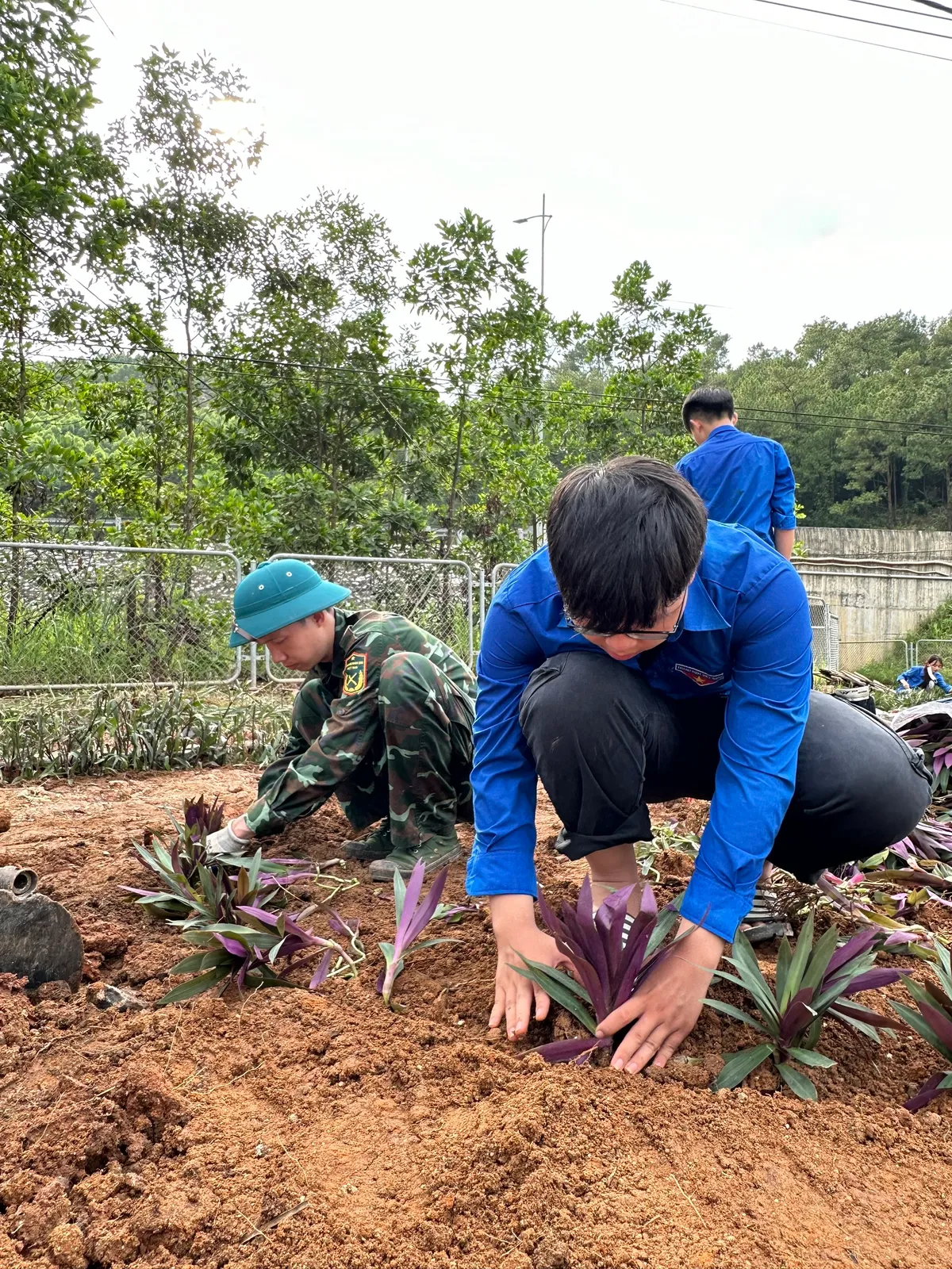 Thành phố Hạ Long khánh thành con đường ý Đảng, lòng dân, sức thanh niên - Ảnh 10.