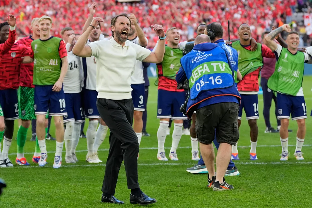 Gareth Southgate cấm các cầu thủ Anh nói về loạt sút luân lưu - Ảnh 2.