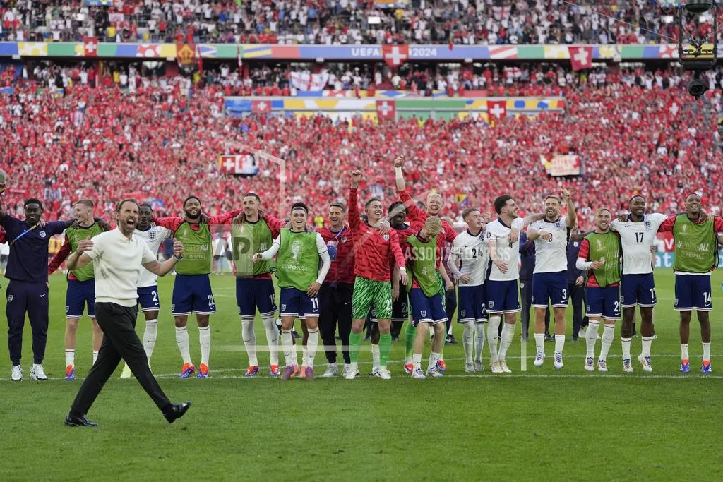 Truyền thông Tây Ban Nha và Hà Lan chế giễu Anh sau khi vào bán kết Euro 2024 - Ảnh 1. Truyền thông Tây Ban Nha và Hà Lan chế giễu Anh sau khi vào bán kết Euro 2024 - Ảnh 1.