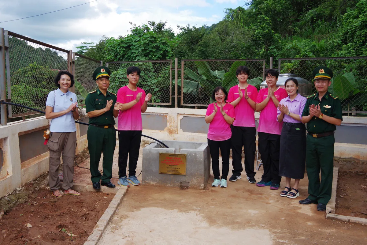 Khánh thành “Phòng học yêu thương – Nâng bước em tới trường” tại Sơn La - Ảnh 3.