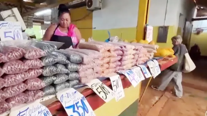 Cuba &aacute;p gi&aacute; trần đối với 6 sản phẩm cơ bản để kiềm chế lạm ph&aacute;t - Ảnh 1.