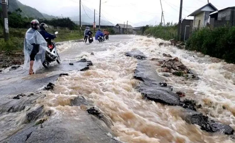 Nửa cuối năm 2024, La Nina gây mưa lũ dồn dập, bão nhiều hơn - Ảnh 1.