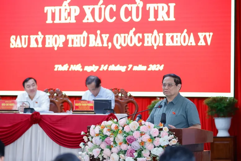 Thủ tướng Phạm Minh Chính tiếp xúc cử tri thành phố Cần Thơ - Ảnh 2.