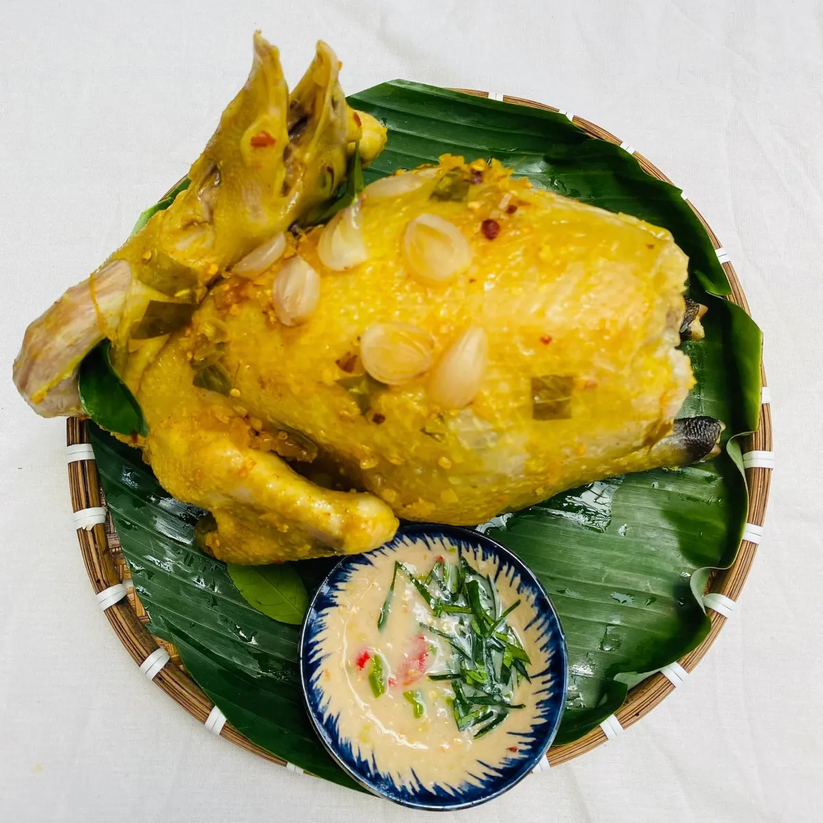 Lạ miệng với g&agrave; hấp muối hột - Ảnh 5.