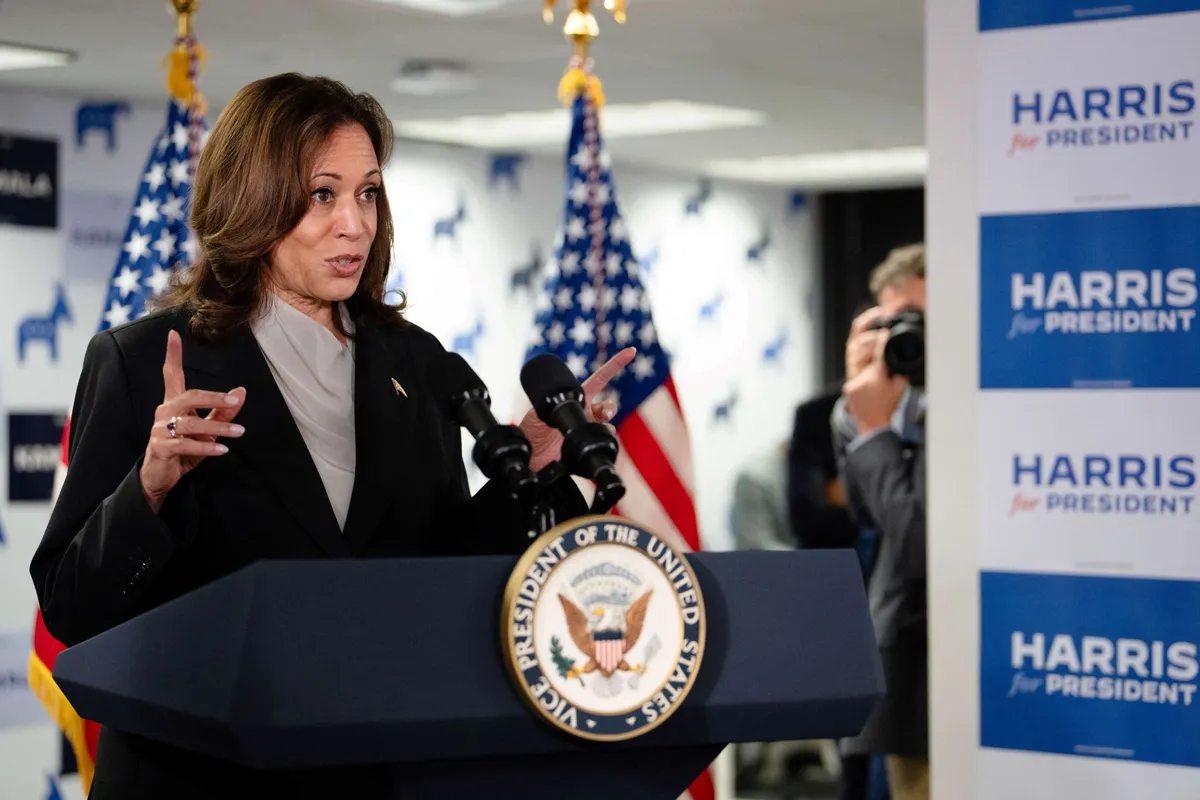 Bà Kamala Harris - ứng cử viên Tổng thống sáng giá nhất của đảng Dân chủ - Ảnh 1.