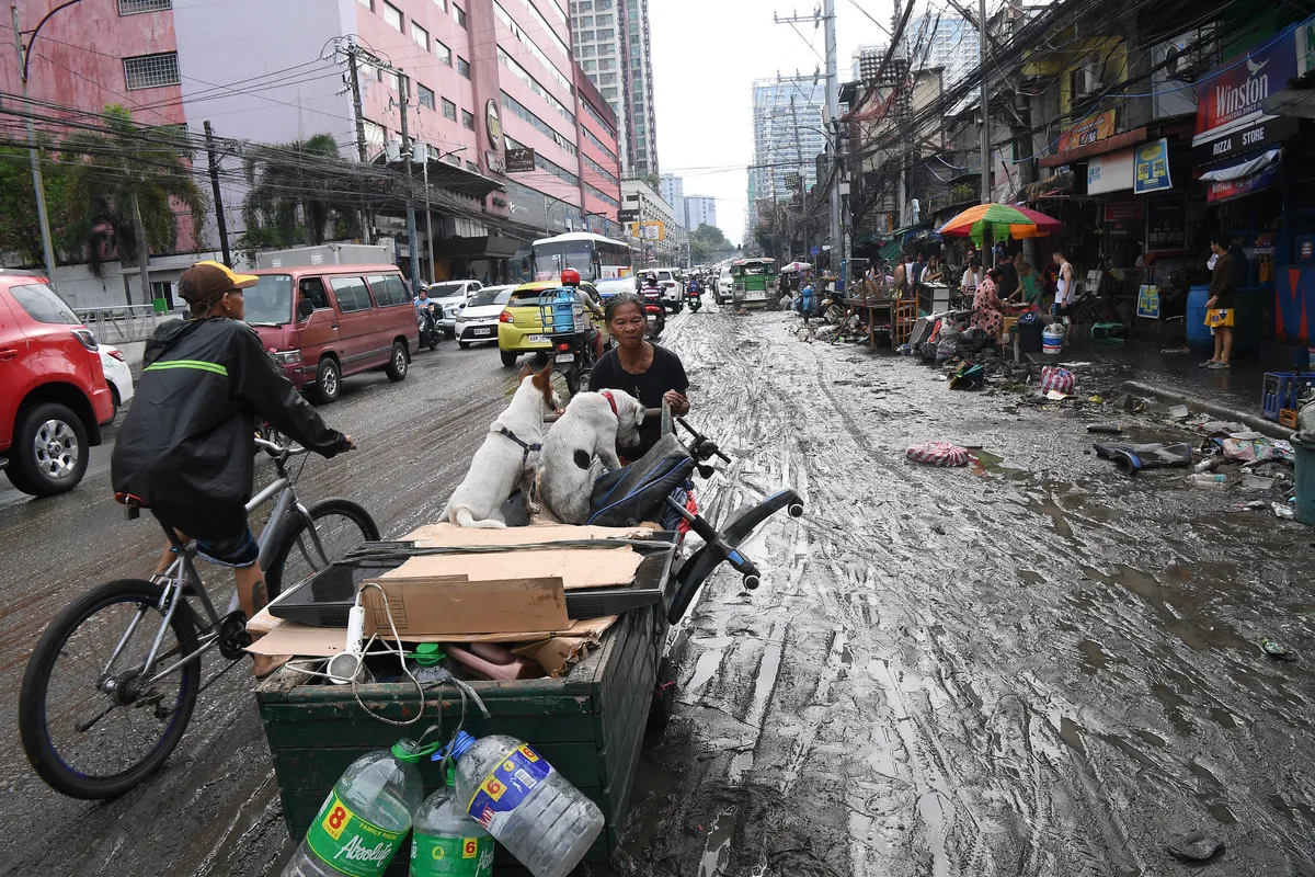 Số người thiệt mạng do lũ lụt và lở đất ở Philippines tăng lên 33 - Ảnh 1.