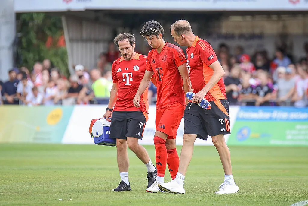 Tân binh Bayern Munich Hiroki Ito gặp chấn thương nặng - Ảnh 1. Tân binh Bayern Munich Hiroki Ito gặp chấn thương nặng - Ảnh 1.
