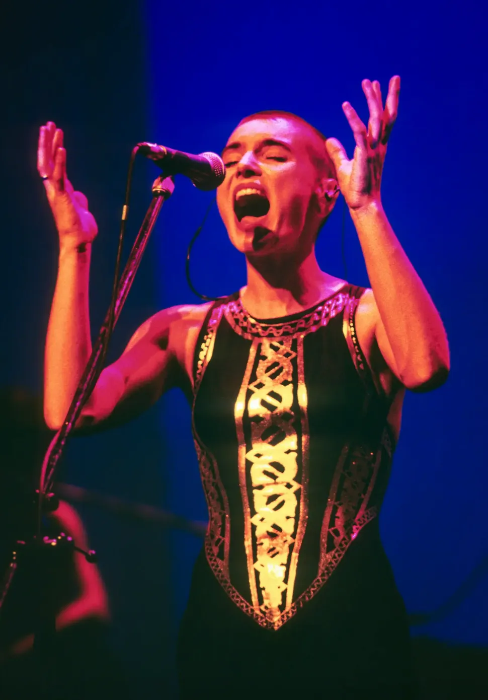 Nguy&ecirc;n nh&acirc;n c&aacute;i chết của Sinead OConnor ch&iacute;nh thức được x&aacute;c nhận  - Ảnh 1.