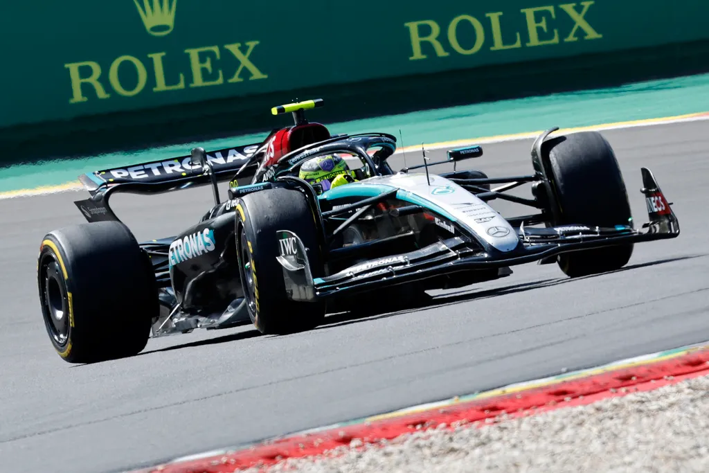 Đua xe F1 | Lewis Hamilton giành chức vô địch GP Bỉ - Ảnh 1. Đua xe F1 | Lewis Hamilton giành chức vô địch GP Bỉ - Ảnh 1.