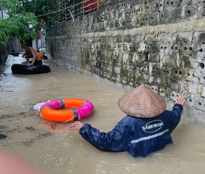 Lạng Sơn: Ngập nhiều nơi do mưa lớn - Ảnh 8.