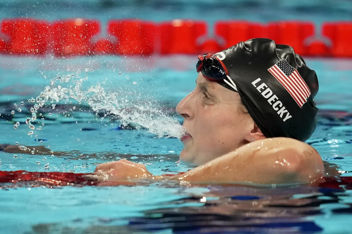 Katie Ledecky chinh phục kỷ lục mới tại Thế vận hội Paris - Ảnh 2. Katie Ledecky chinh phục kỷ lục mới tại Thế vận hội Paris - Ảnh 2.