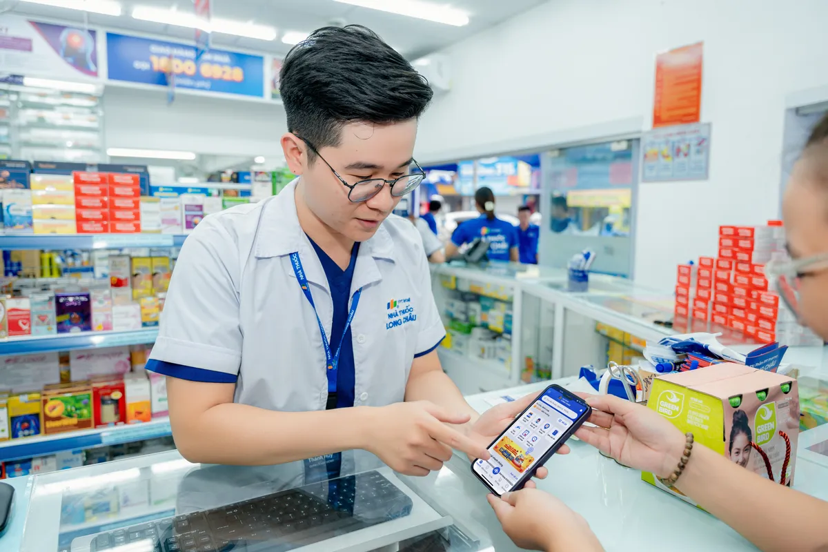Hàng triệu người dùng sẽ nhận được thông báo nhắc uống thuốc tự động nhờ tính năng mới trên ứng dụng Long Châu - Ảnh 1. Hàng triệu người dùng sẽ nhận được thông báo nhắc uống thuốc tự động nhờ tính năng mới trên ứng dụng Long Châu - Ảnh 1.