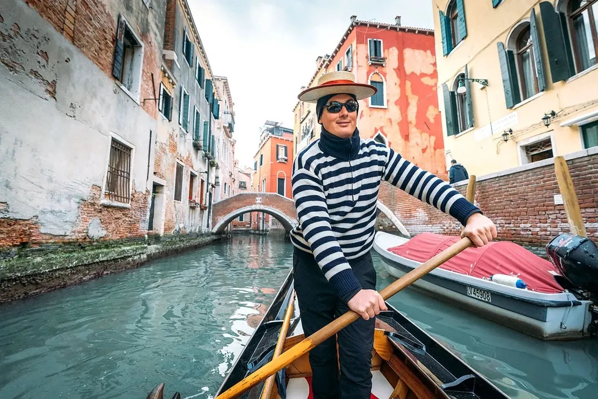 Khám phá những con thuyền Gondola – biểu tượng của Venice, Italy - Ảnh 1.