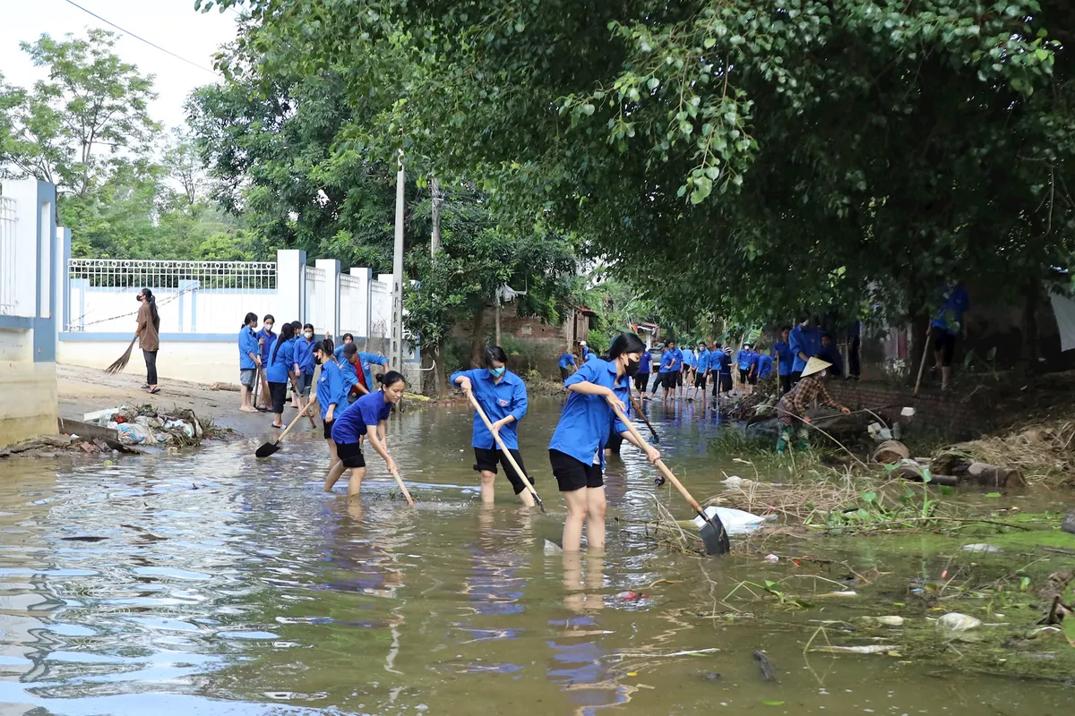 Hà Nội: người dân phải sơ tán do ngập lụt cơ bản đã trở về nhà - Ảnh 1.