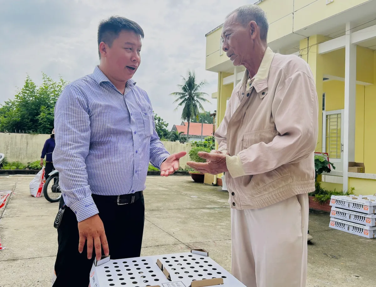 Japfa Việt Nam trao tặng g&agrave; giống tại 6 tỉnh th&agrave;nh tr&ecirc;n cả nước - Ảnh 2.