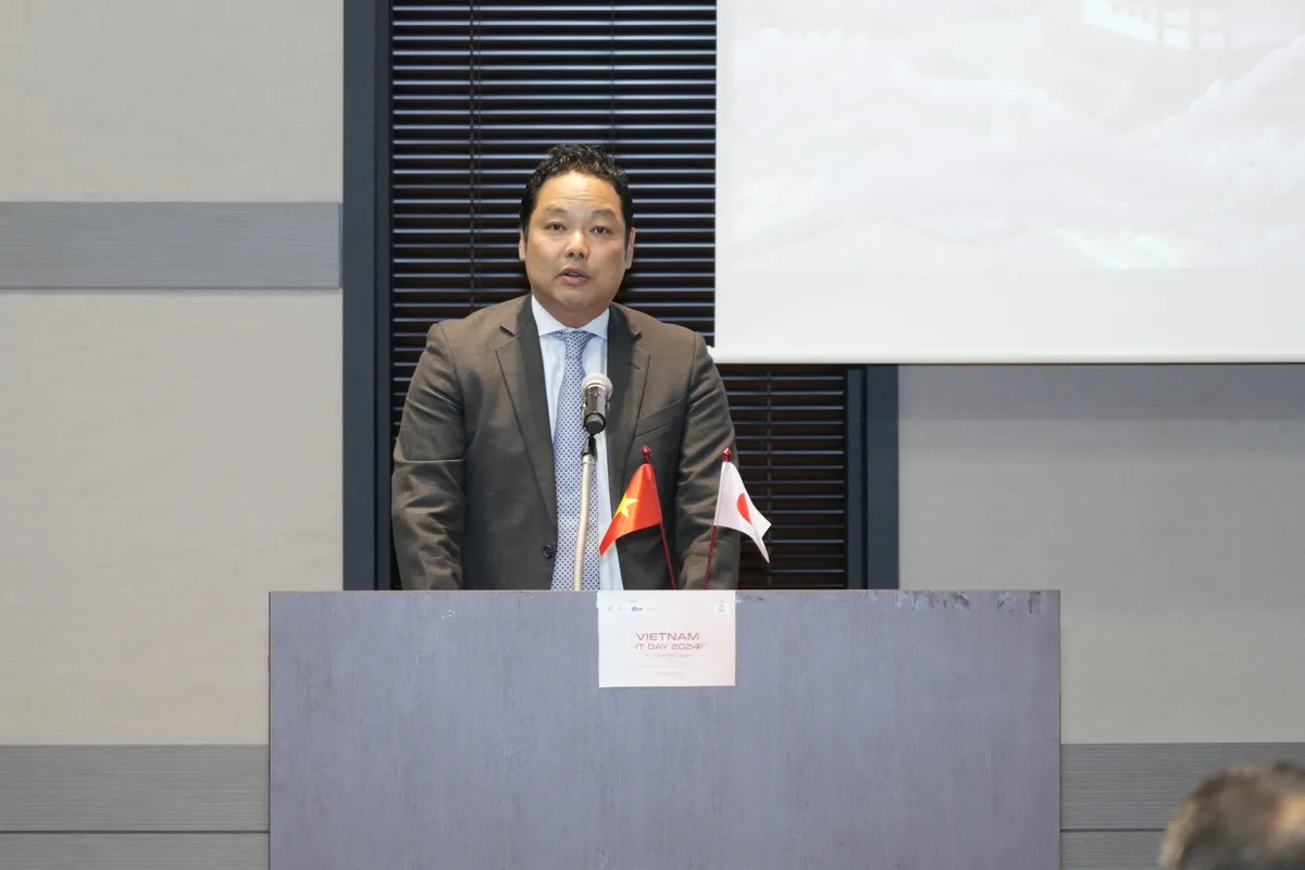 Vietnam IT Day 2024: N&acirc;ng cao năng lực cạnh tranh với hiện đại h&oacute;a hệ thống v&agrave; AI - Ảnh 4.