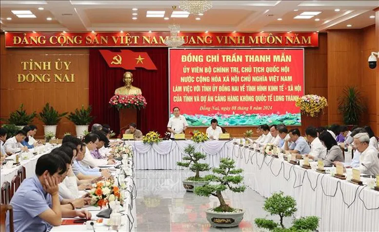 Chủ tịch Quốc hội thăm, làm việc tại Đồng Nai - Ảnh 2.