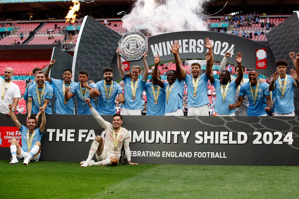 Vượt qua MU ở loạt luân lưu, Man City giành Siêu cúp Anh 2024 - Ảnh 3. Vượt qua MU ở loạt luân lưu, Man City giành Siêu cúp Anh 2024 - Ảnh 3.