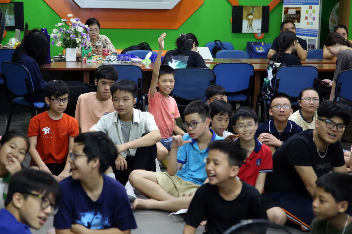 GART Robotics Camp 2024: Khơi dậy niềm đam mê sáng tạo của thiếu niên - Ảnh 10.