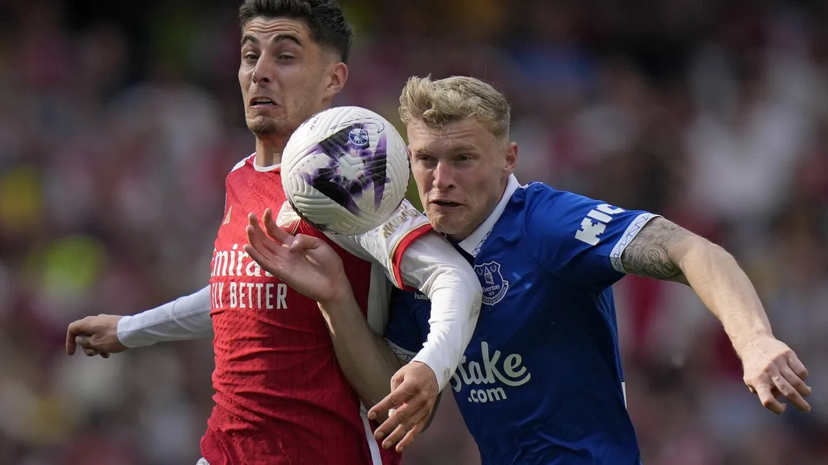 Man United tái khởi động vụ Jarrad Branthwaite - Ảnh 1. Man United tái khởi động vụ Jarrad Branthwaite - Ảnh 1.