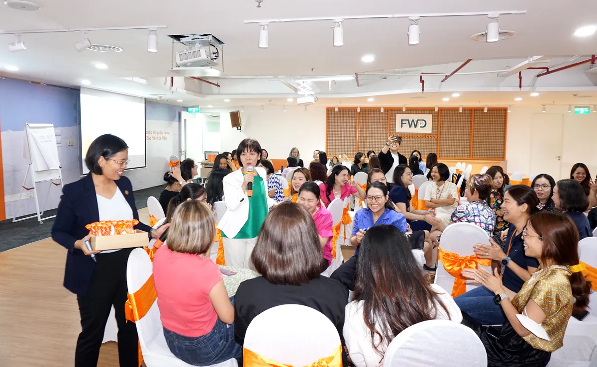 FWD Việt Nam li&ecirc;n tiếp sở hữu nhiều th&agrave;nh t&iacute;ch ấn tượng về nh&acirc;n sự - Ảnh 2.