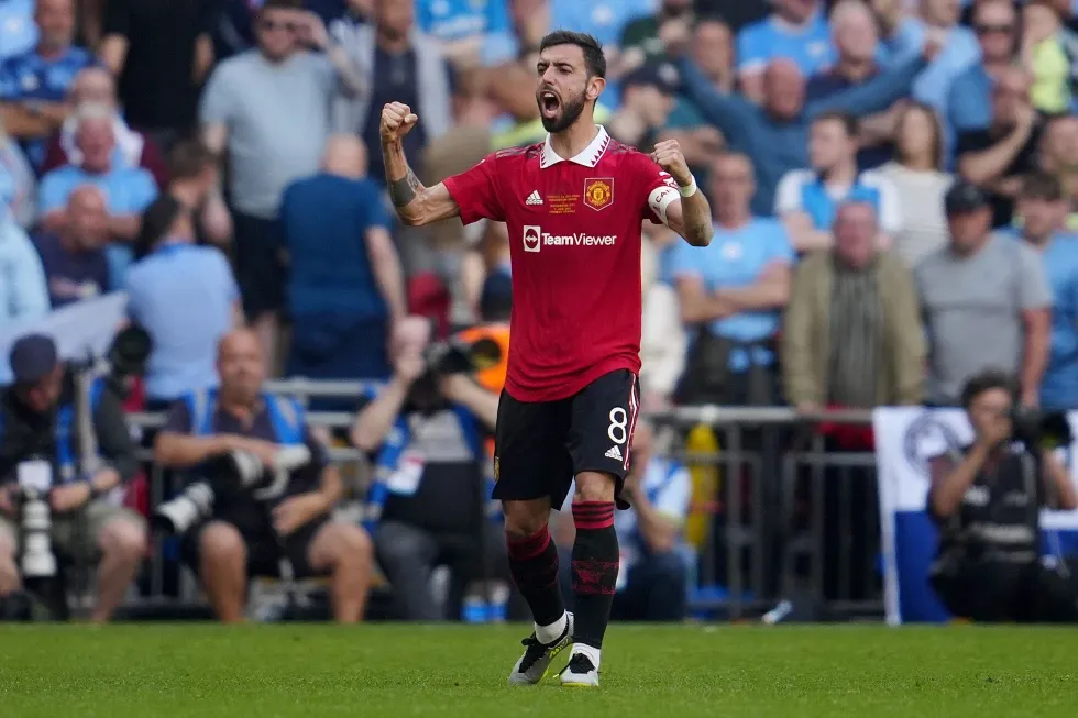 Đội trưởng Manchester United tiếp tục ở lại với bản hợp đồng mới - Ảnh 1. Đội trưởng Manchester United tiếp tục ở lại với bản hợp đồng mới - Ảnh 1.