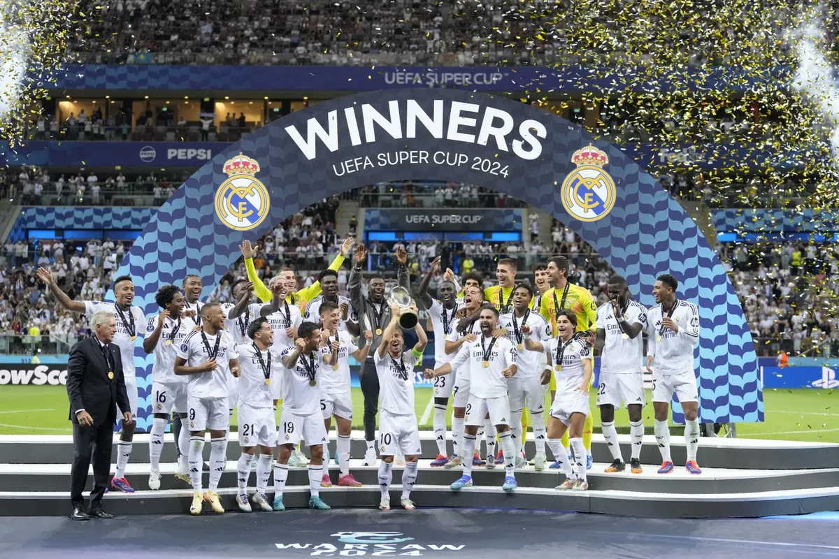 Màn ra mắt ấn tượng của siêu tiền đạo Real Madrid - Ảnh 2. Màn ra mắt ấn tượng của siêu tiền đạo Real Madrid - Ảnh 2.