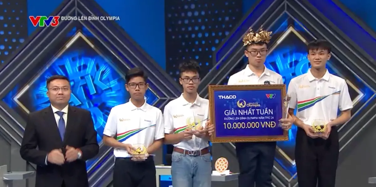 Đường l&ecirc;n đỉnh Olympia: Nam sinh H&agrave; Nội chiến thắng thuyết phục với số điểm cao - Ảnh 8.
