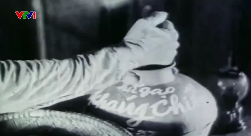 Học B&aacute;c &ldquo;n&oacute;i đi đ&ocirc;i với l&agrave;m&rdquo; - Ảnh 1.