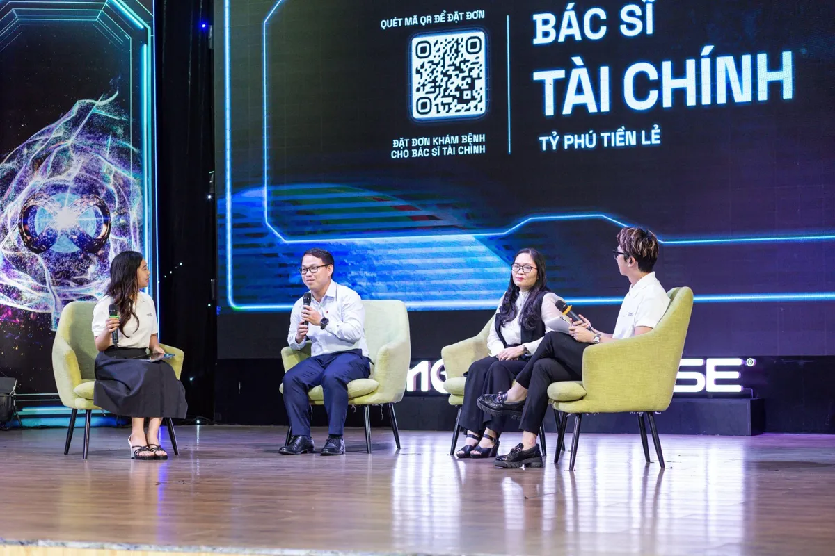 Sơ loại Vũ trụ Đồng tiền: Sắc sảo phần tranh biện tại Đại học Kinh tế - Luật, ĐH Quốc gia TP Hồ Ch&iacute; Minh - Ảnh 7.