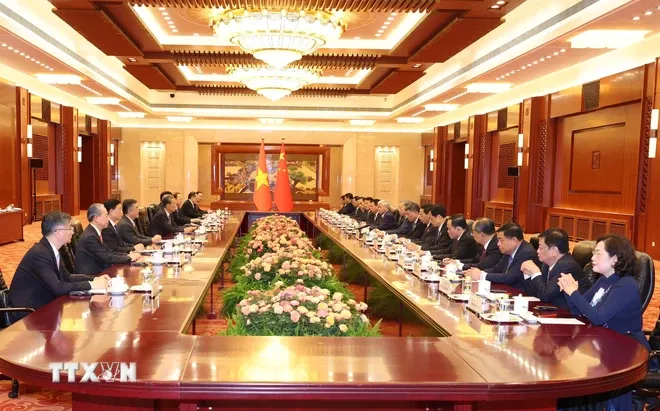 Tổng B&iacute; thư, Chủ tịch nước T&ocirc; L&acirc;m hội kiến Ủy vi&ecirc;n trưởng Nh&acirc;n đại to&agrave;n quốc Trung Quốc Triệu Lạc Tế - Ảnh 2.