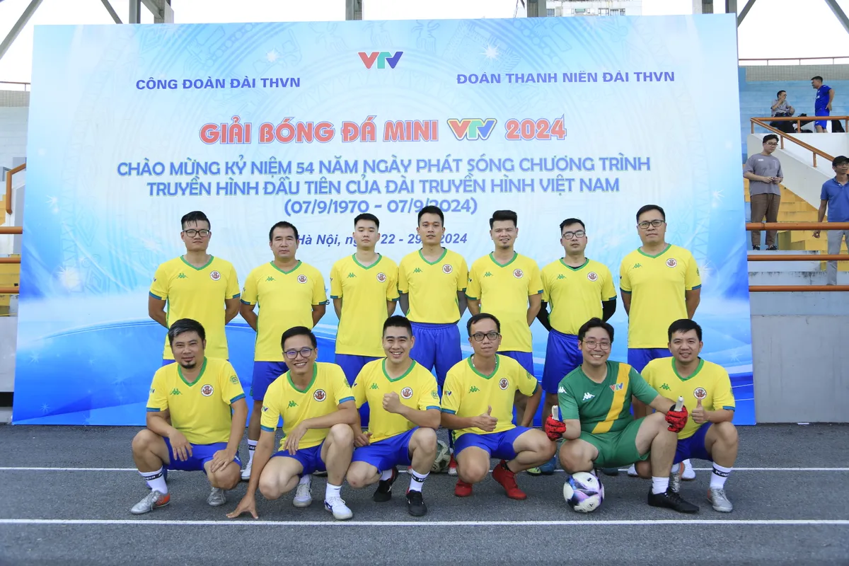 Những khoảnh khắc ấn tượng tại Giải bóng đá mini VTV 2024 - Ảnh 7.