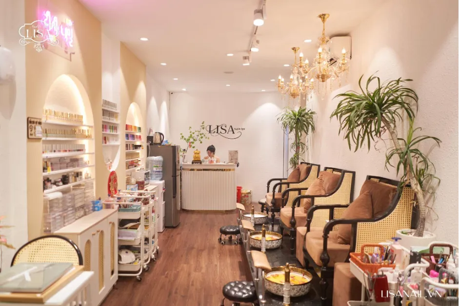 Lisa Nail & Spa - Điểm đến lý tưởng để chị em nuông chiều bản thân - Ảnh 2.