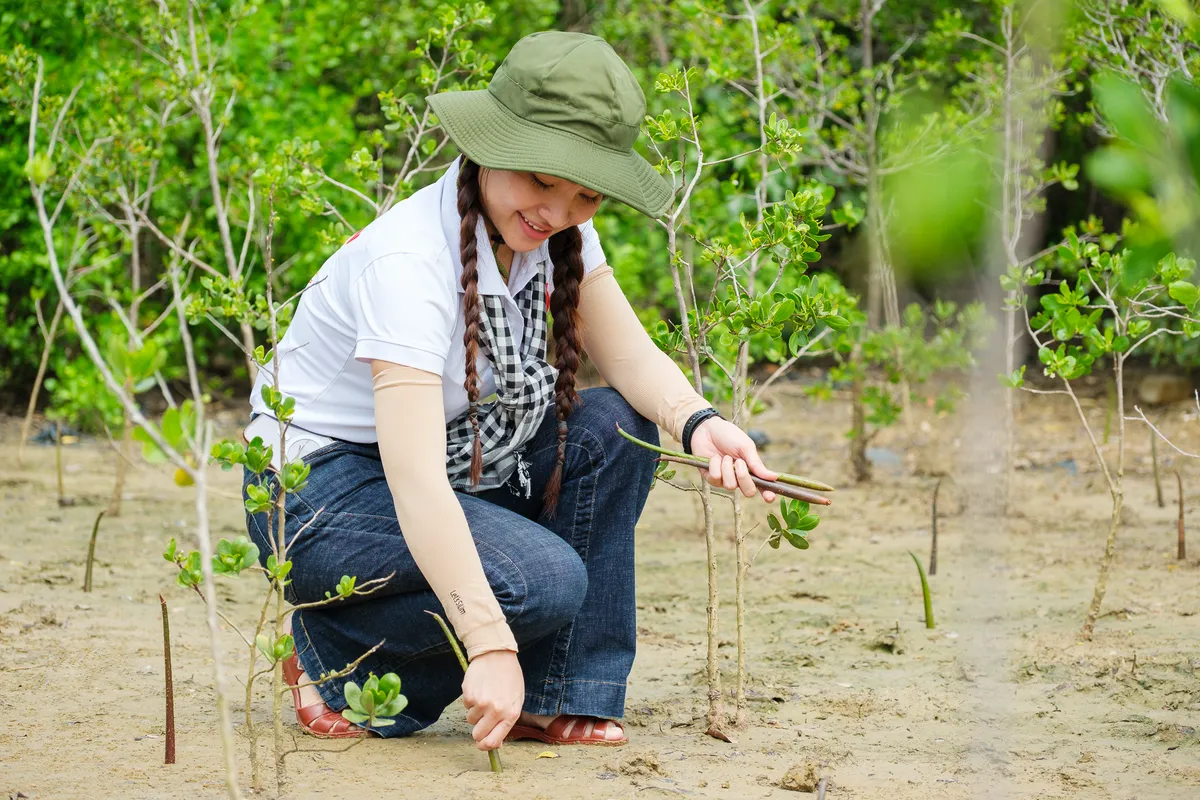 Đội Tình nguyện viên nghệ si: Nối dài những yêu thương - Ảnh 8.