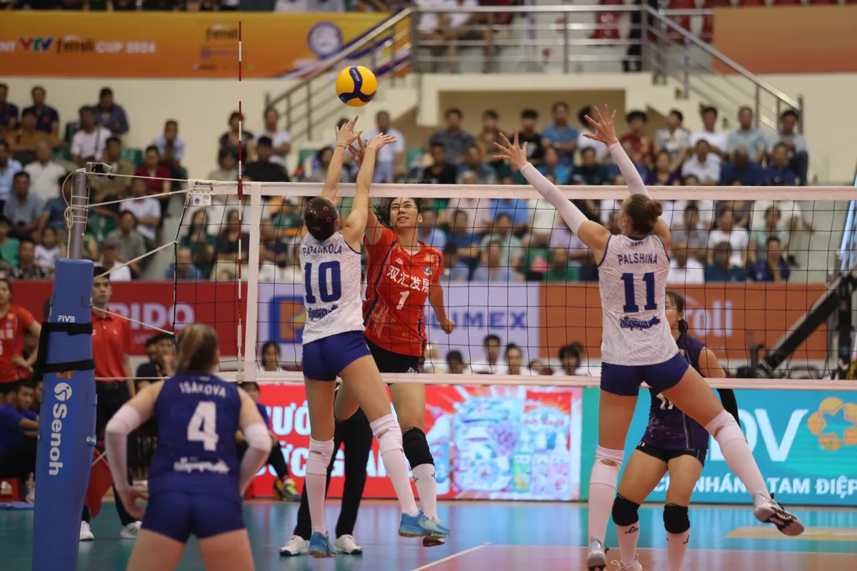 Korabelka (Nga) thể hiện sức mạnh, thắng thuyết phục Hà Nam (Trung Quốc) | VTV Ferroli Cup 2024 - Ảnh 6. Korabelka (Nga) thể hiện sức mạnh, thắng thuyết phục Hà Nam (Trung Quốc) | VTV Ferroli Cup 2024 - Ảnh 6.