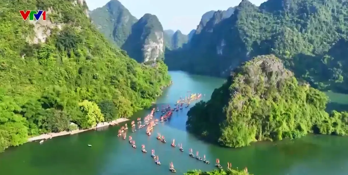 Đắm mình trong tour trải nghiệm tuyệt vời nhất thế giới tại Ninh Bình - Ảnh 2.