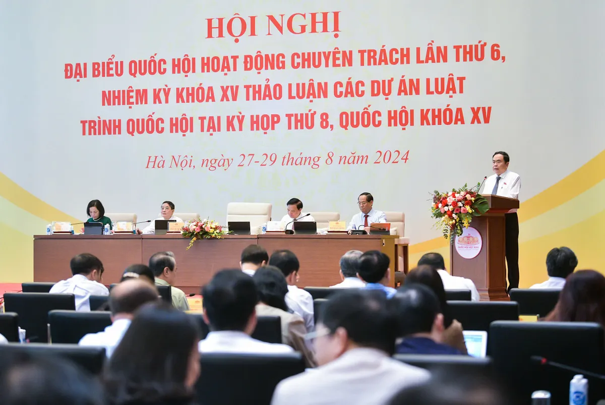 Chủ tịch Quốc hội: Ưu tiên cao nhất cho chất lượng dự án luật, không chạy theo số lượng - Ảnh 2.