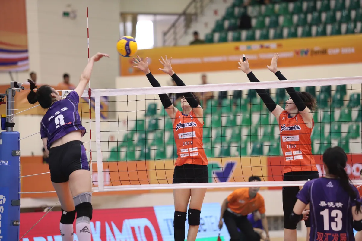 Vượt qua Aranmare (Nhật Bản), Hà Nam (Trung Quốc) giành vị trí thứ 2 bảng B VTV Ferroli Cup 2024 - Ảnh 6. Vượt qua Aranmare (Nhật Bản), Hà Nam (Trung Quốc) giành vị trí thứ 2 bảng B VTV Ferroli Cup 2024 - Ảnh 6.