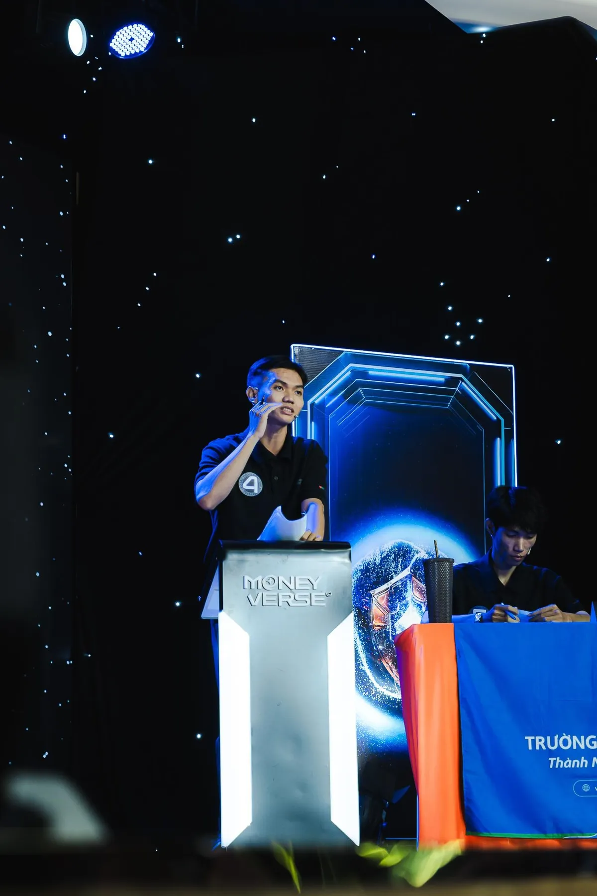 Giới trẻ l&agrave;m chủ hay l&agrave;m thợ  - Chủ đề tranh biện tại v&ograve;ng loại The Moneyverse - Ảnh 10.