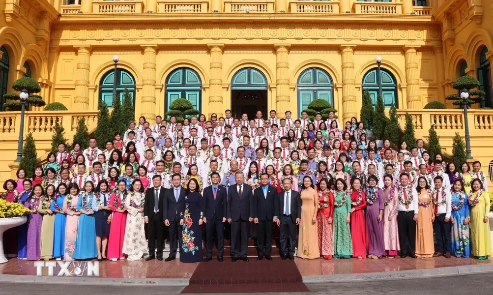 2 đại biểu Đài THVN được tôn vinh trong phong trào thi đua tham mưu giỏi, phục vụ tốt - Ảnh 4. 2 đại biểu Đài THVN được tôn vinh trong phong trào thi đua tham mưu giỏi, phục vụ tốt - Ảnh 4.