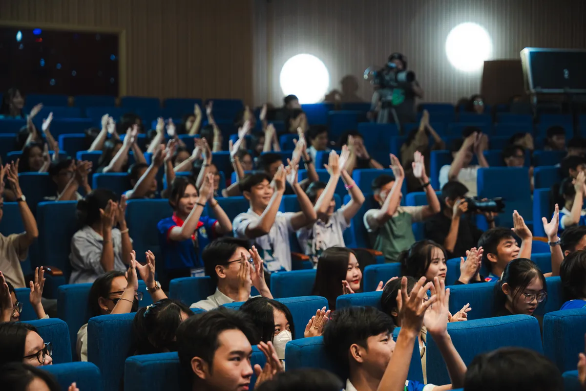 Giới trẻ l&agrave;m chủ hay l&agrave;m thợ  - Chủ đề tranh biện tại v&ograve;ng loại The Moneyverse - Ảnh 3.