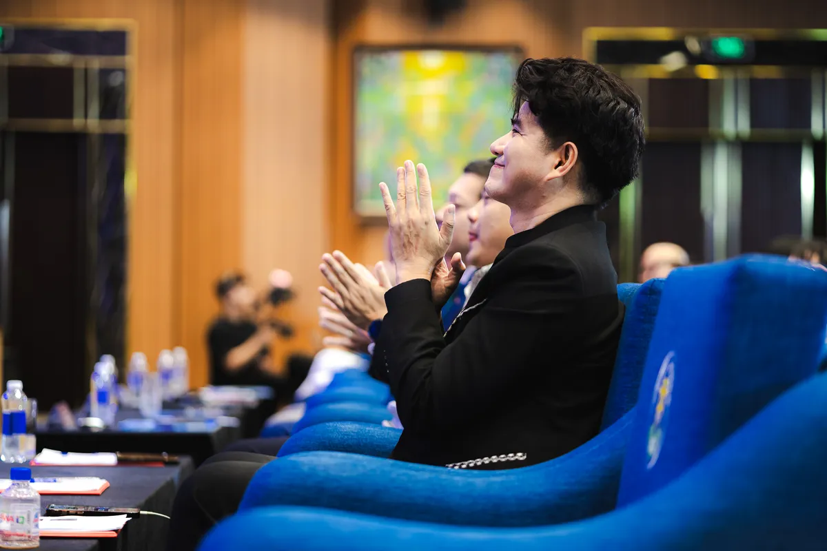 Giới trẻ l&agrave;m chủ hay l&agrave;m thợ  - Chủ đề tranh biện tại v&ograve;ng loại The Moneyverse - Ảnh 5.