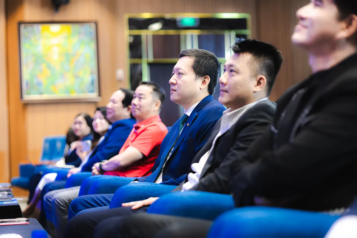 Giới trẻ l&agrave;m chủ hay l&agrave;m thợ  - Chủ đề tranh biện tại v&ograve;ng loại The Moneyverse - Ảnh 6.