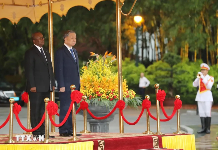 Tổng Bí thư, Chủ tịch nước Tô Lâm chủ trì lễ đón chính thức Tổng thống Guinea-Bissau - Ảnh 3. Tổng Bí thư, Chủ tịch nước Tô Lâm chủ trì lễ đón chính thức Tổng thống Guinea-Bissau - Ảnh 3.