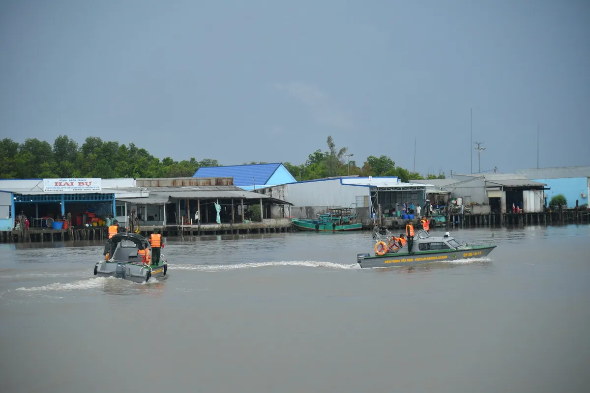 Theo dõi sát diễn biến mưa bão, triển khai kịp thời các biện pháp ứng phó theo phương châm 4 tại chỗ - Ảnh 1.